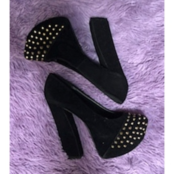 Studded black velvet high heels - Picture 2 of 2